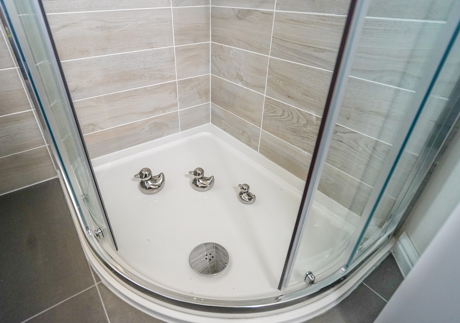 Prestige Sofia Ensuite Shower